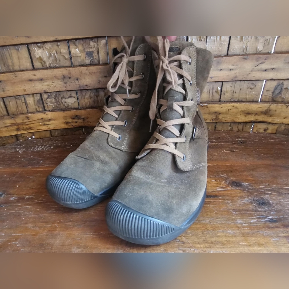 Keen Midcalf boots Size 10.5